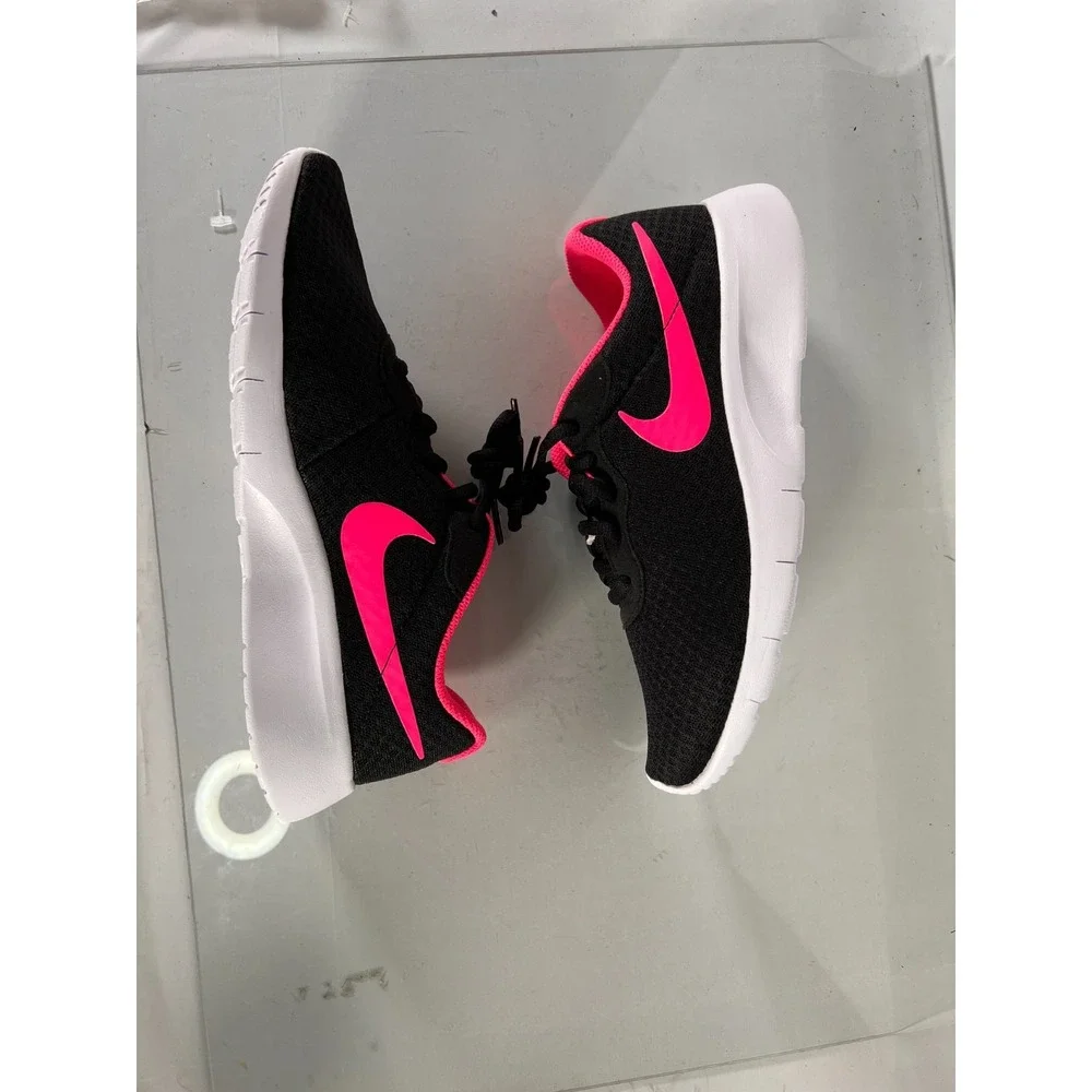 Nike Tanjun‎ GS Black Hyper Pink White Kids Size 6.5 Running Shoes 818384 061